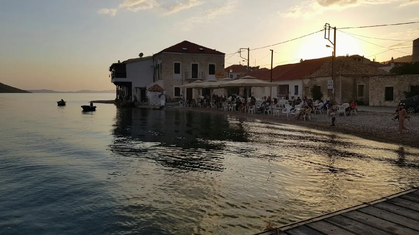 Zacharoplasteío "Galatis" · Φωτογραφίες 8